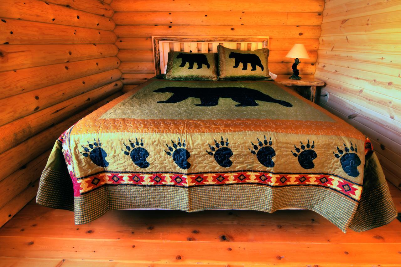 Rippling River Resort Маркетт Экстерьер фото